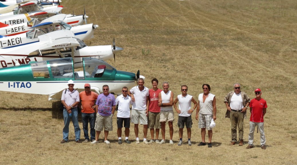 Quelli ritratti sono veri piloti. E che piloti! I piloti trainatori della Coppa Internazionale del Mediterraneo, Rieti - 2012